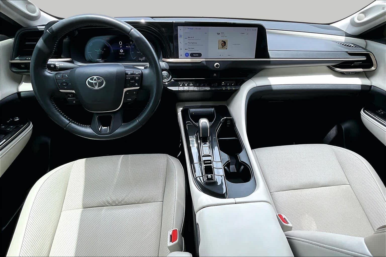 Certified Used 2024 Oxygen White Toyota Limited image 15