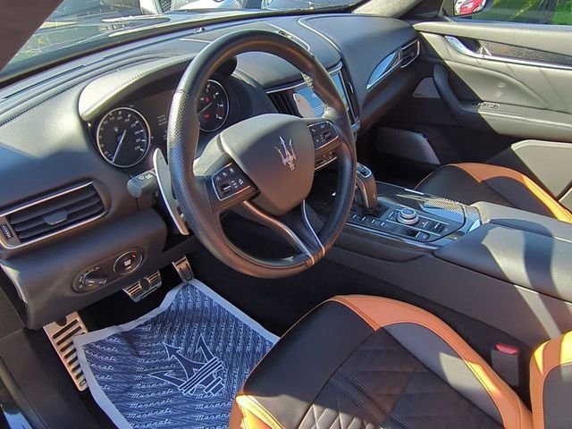 Used 2024 Nero Assoluto Metallic Maserati Trofeo image 14