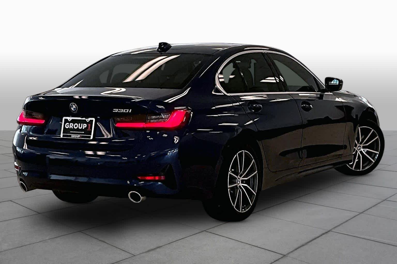 Used 2020 Mediterranean Blue Metallic BMW 330i image 11