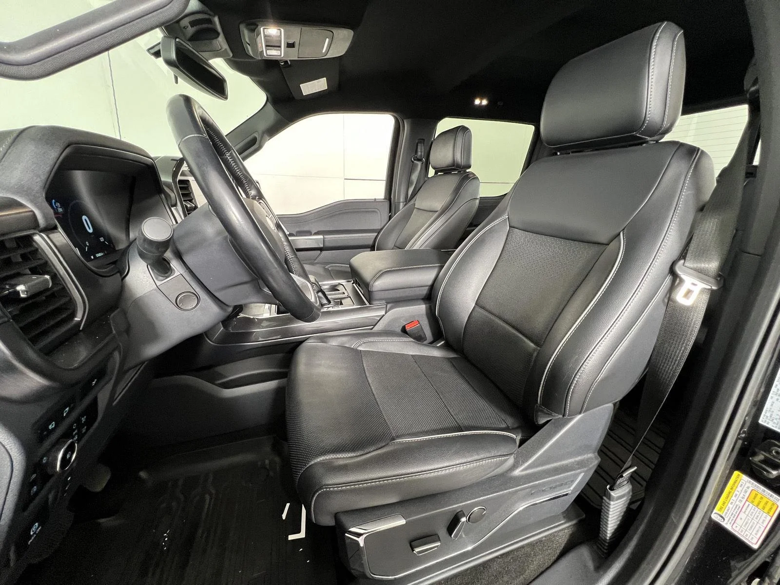 Used 2023 Agate Black Ford LARIAT image 2
