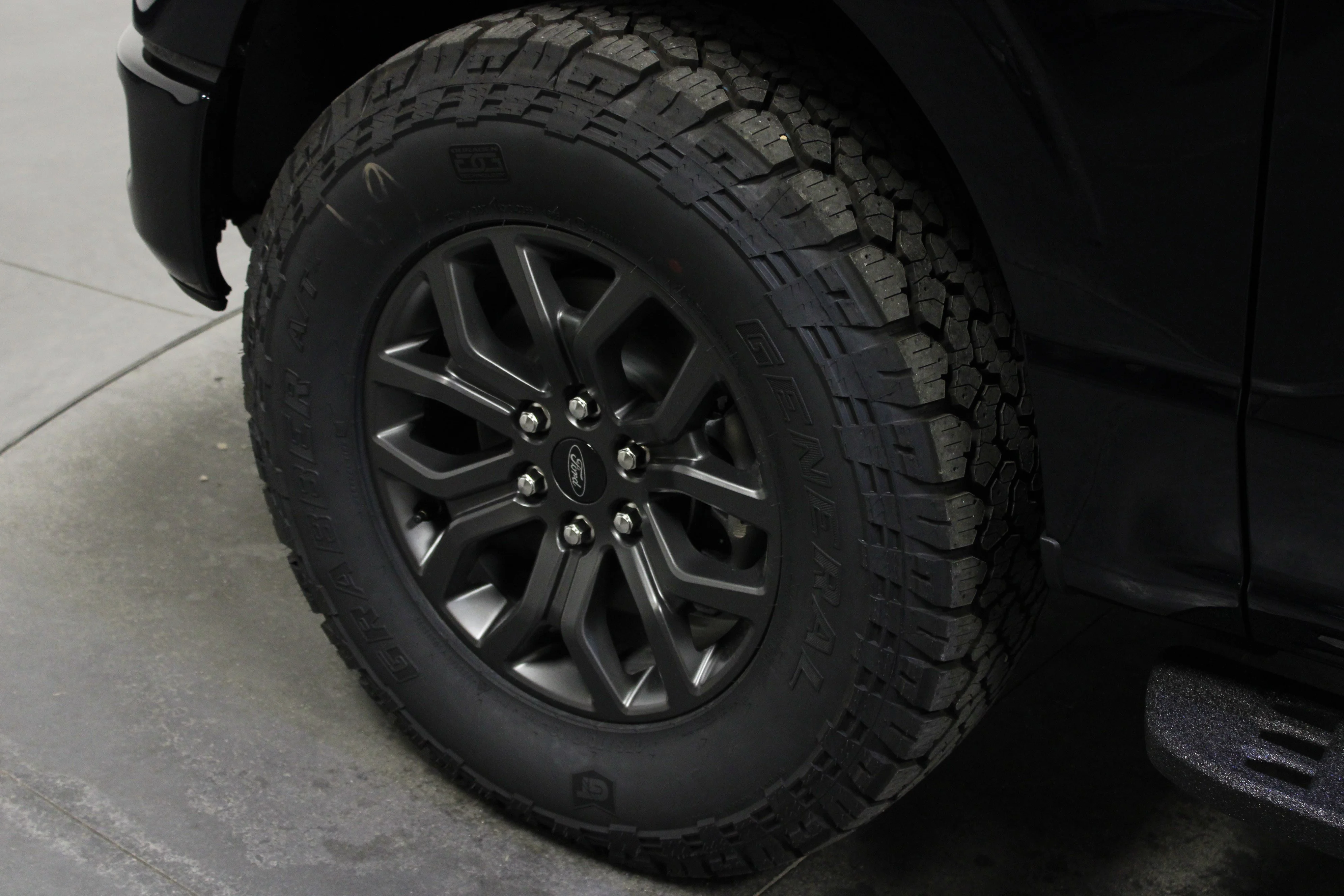 New 2026 Antimatter Blue Metallic Ford Tremor® image 10