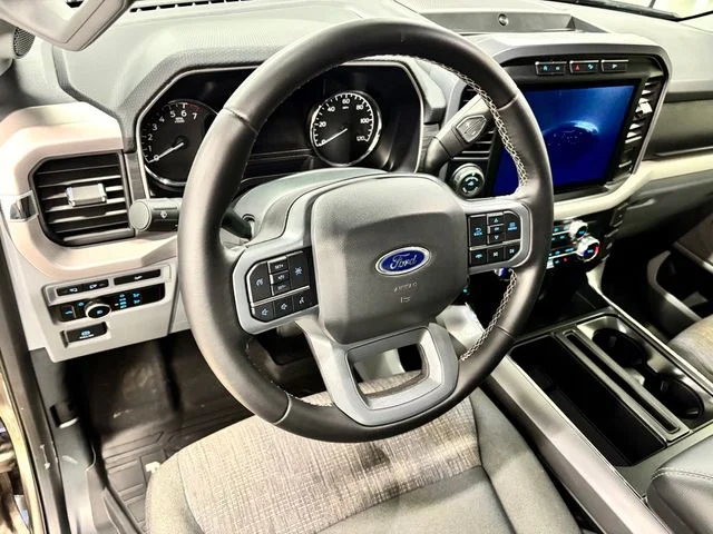 Used 2023 Gray Ford XLT image 16