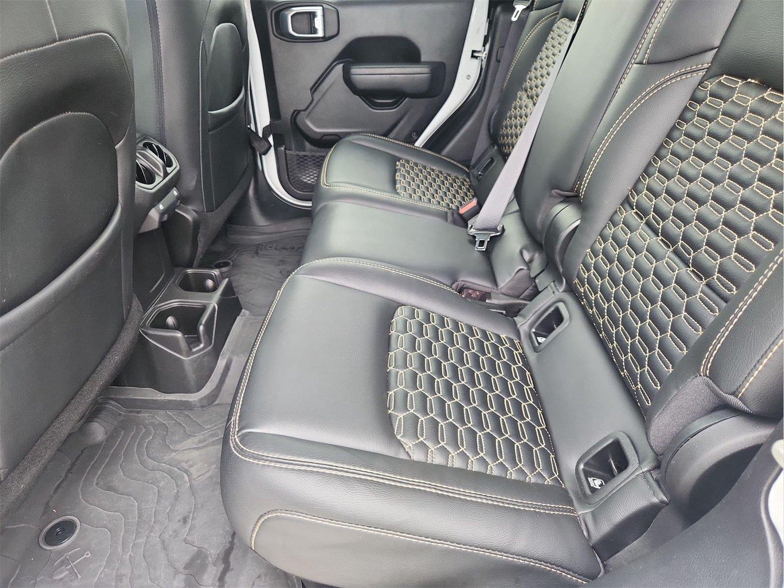 2024 Jeep Gladiator photo 23 of 32