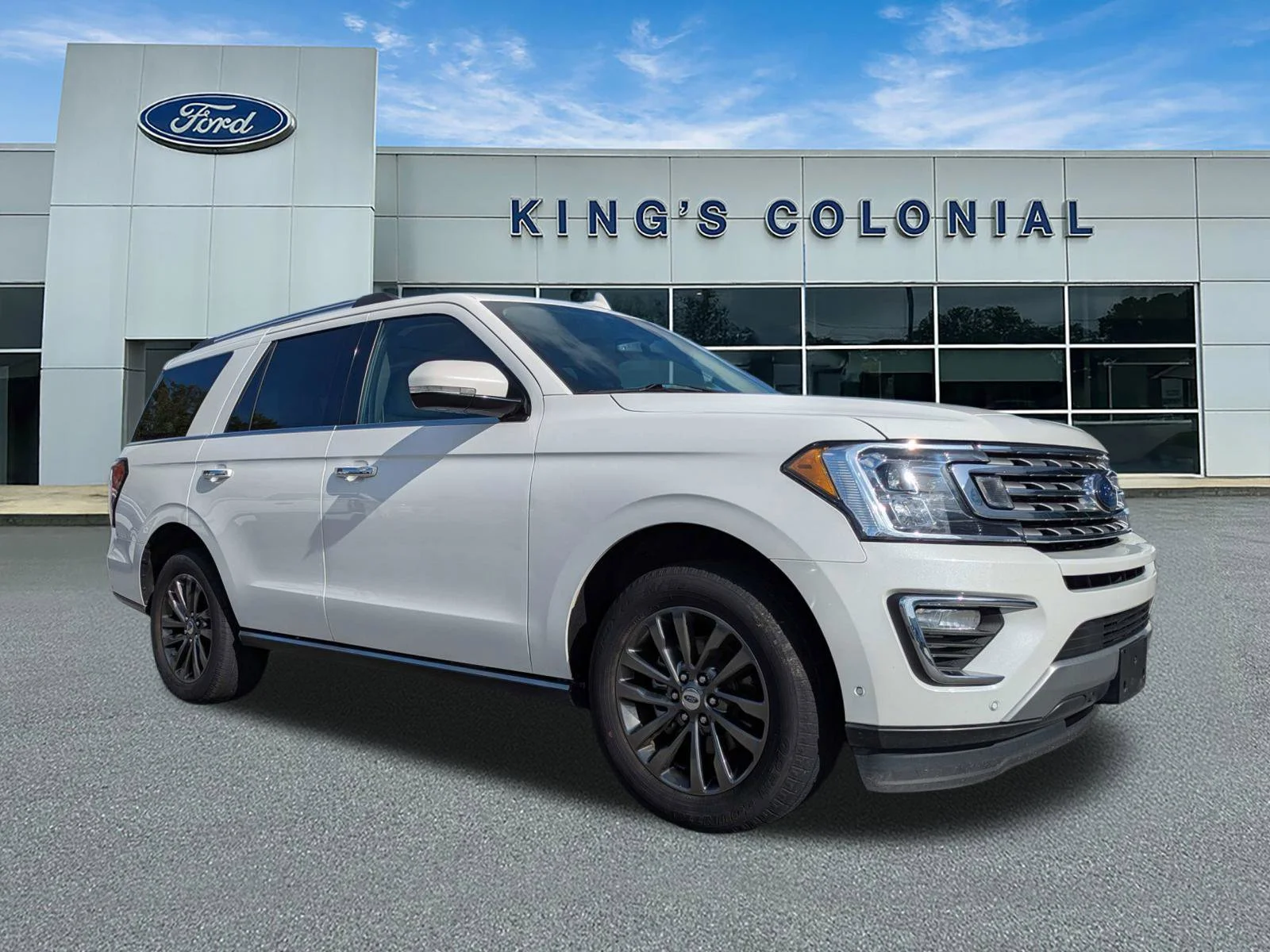 2021 Ford Expedition Limited's photo