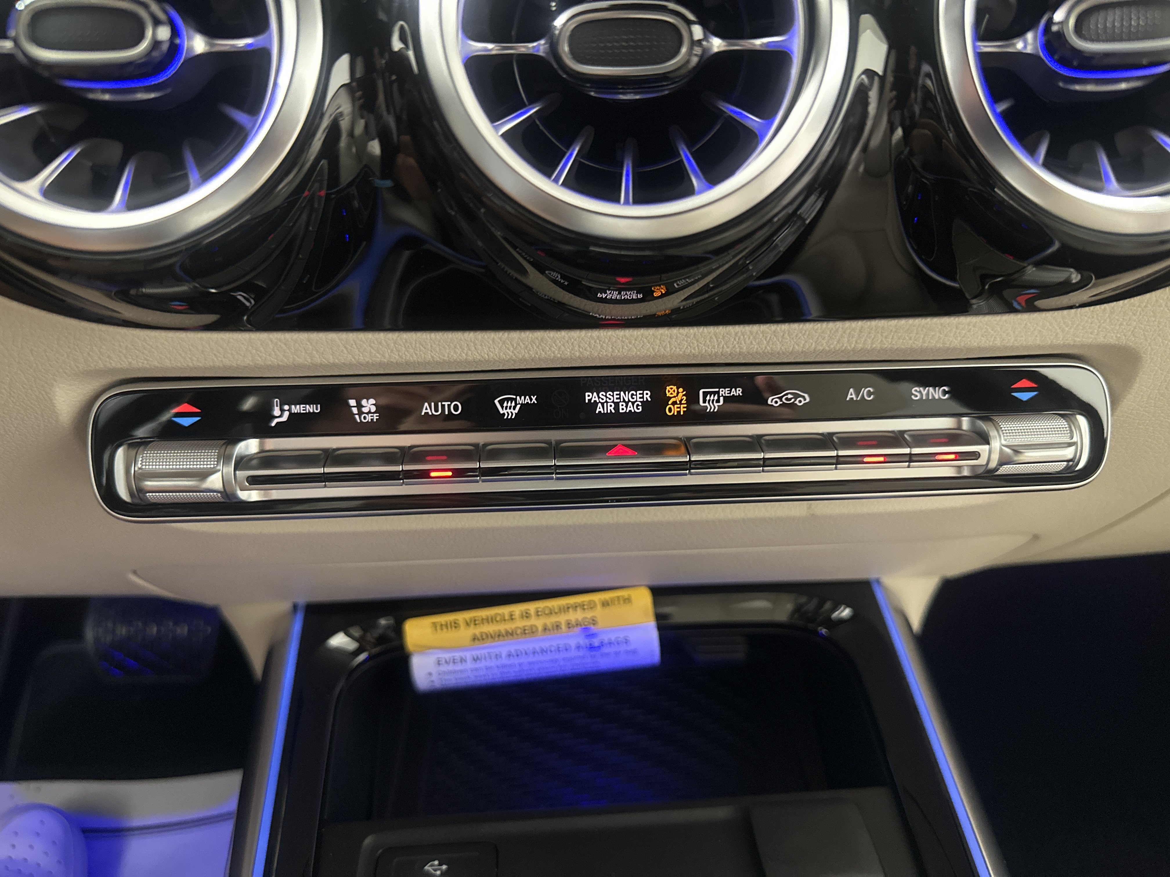 New 2026 COSMOS BLACK METALLIC Mercedes-Benz GLA 250 image 19