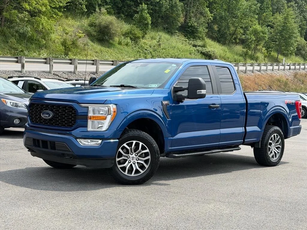 Used 2022 Blue Ford XL image 2