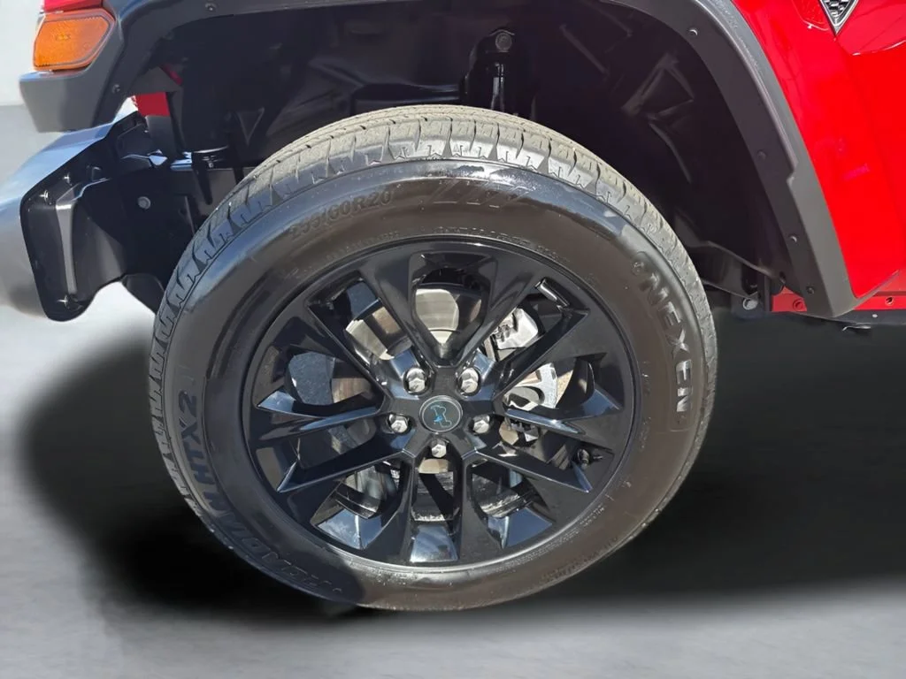 Used 2025 Red Jeep Sahara image 36