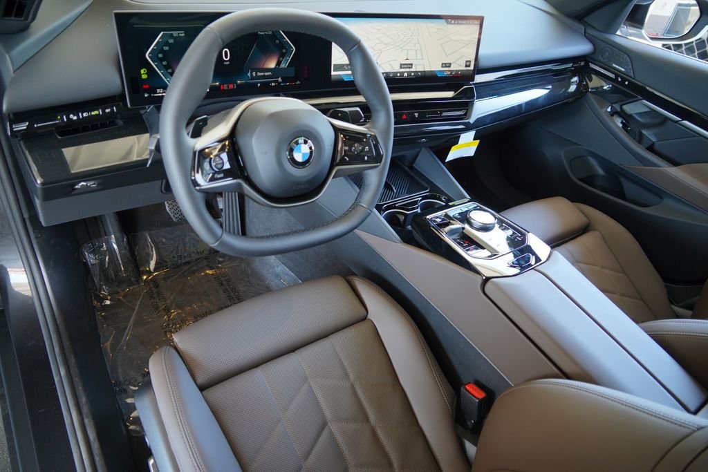 New 2026 Dark Graphite Metallic BMW 530i image 13