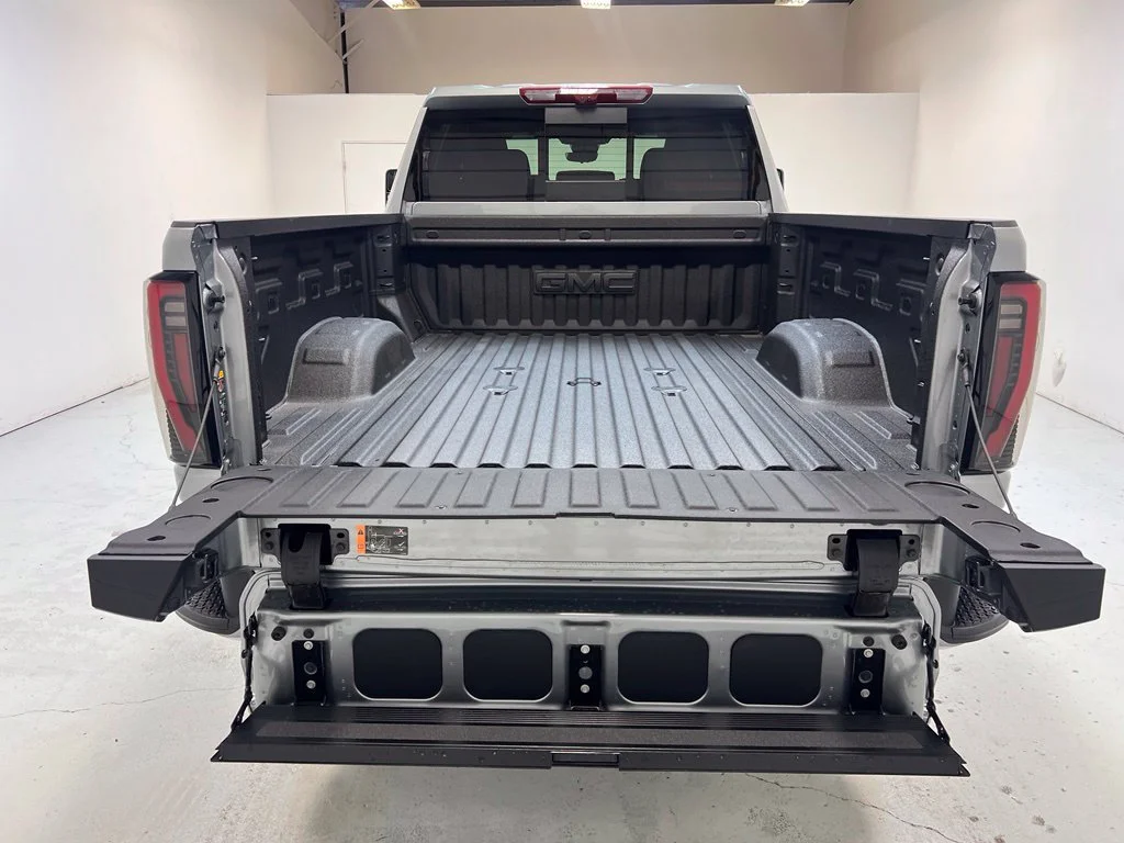 2026 GMC Sierra 2500HD AT4 - Photo 9