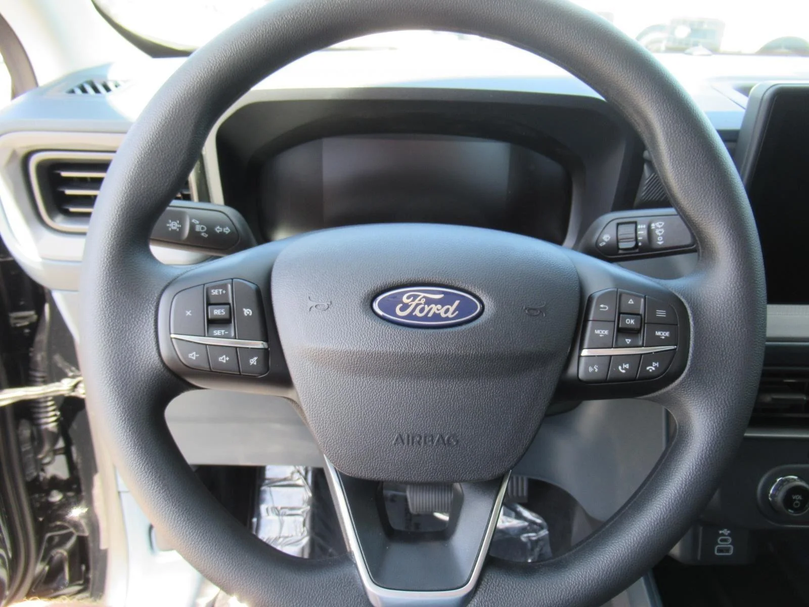 New 2026 Shadow Black Ford XL image 21