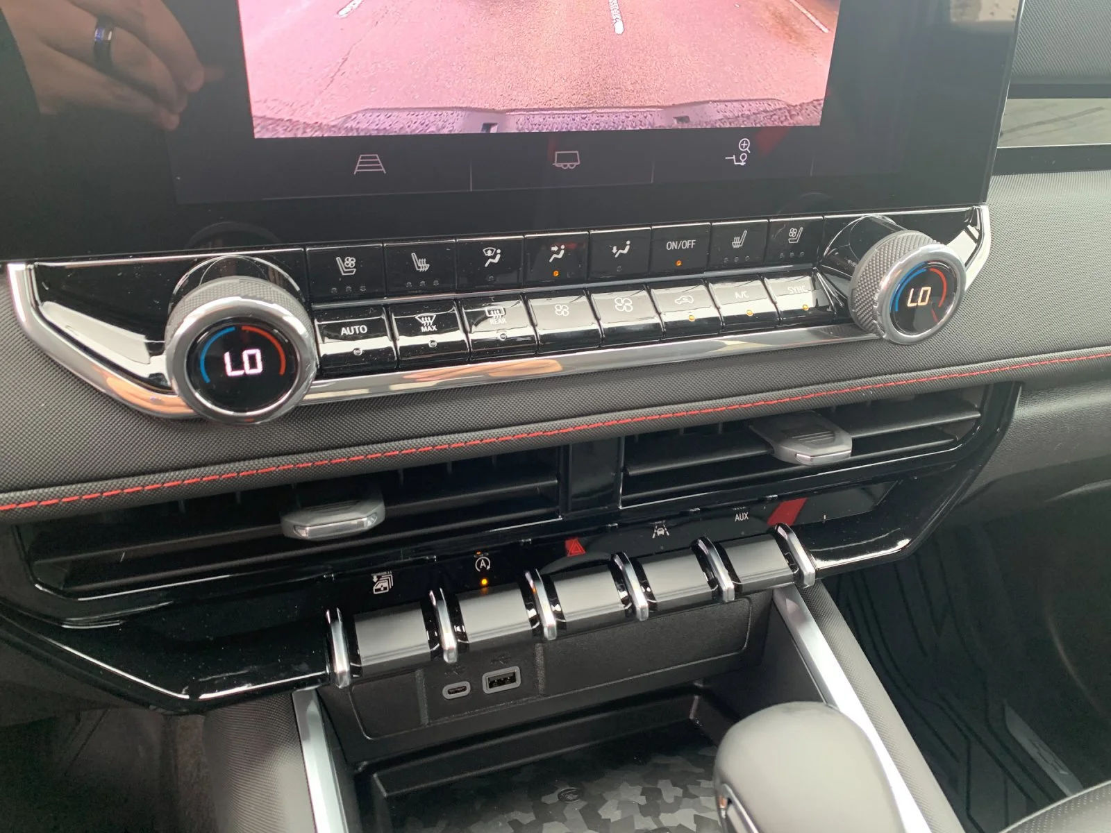 2026 Chevrolet Colorado Z71 - Photo 22