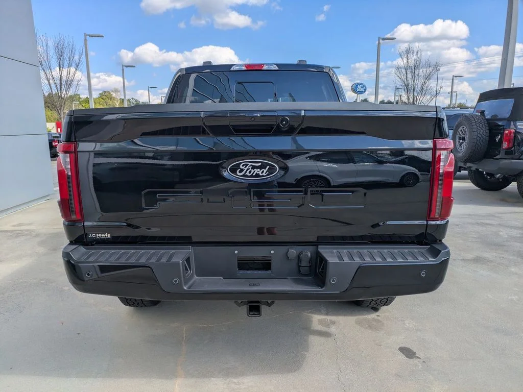 New 2026 Agate Black Metallic Ford XLT image 5