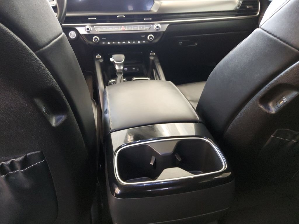 Certified Used 2024 Silver Kia S image 28