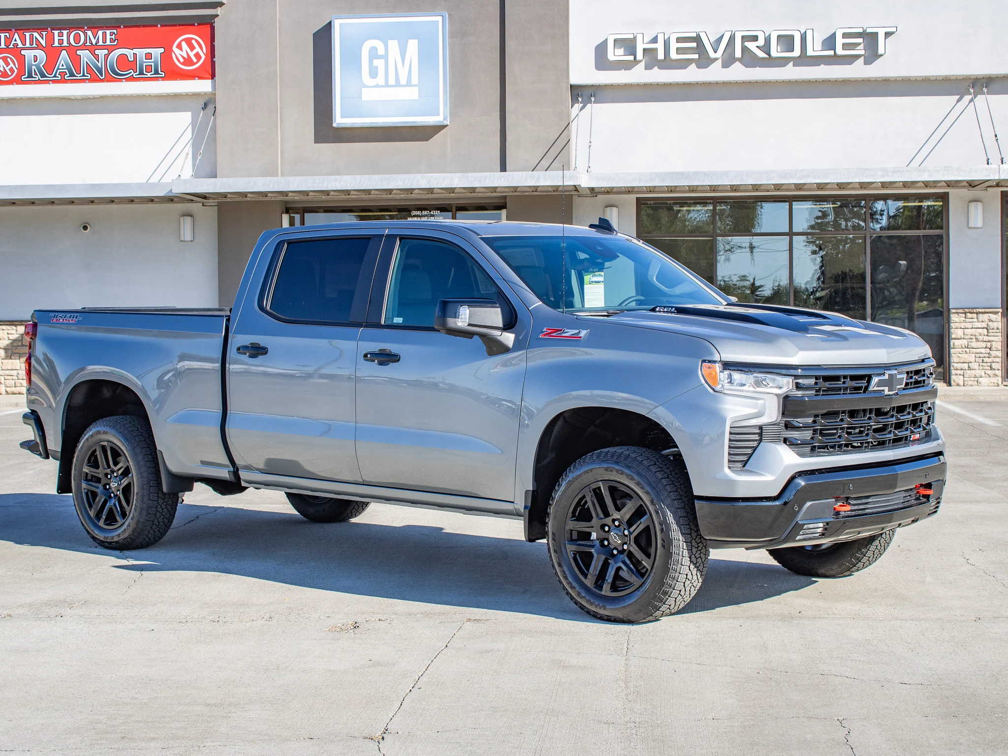 New 2026 STERLING GRAY METALLIC Chevrolet LT Trail Boss image 2