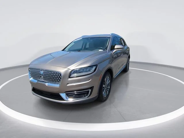 Used 2019 Brown Lincoln Select image 3