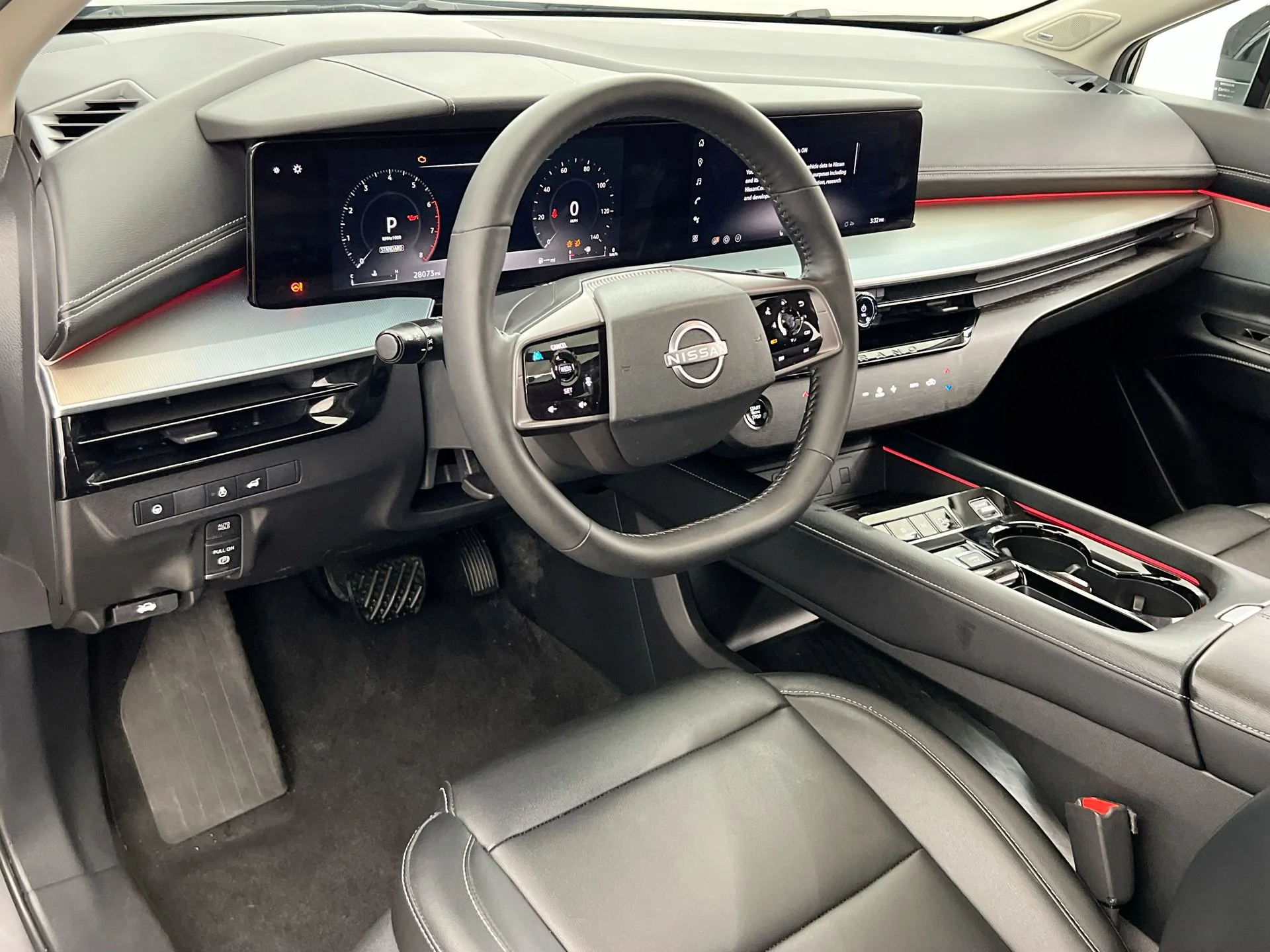 Used 2025 Gray Nissan SL image 7