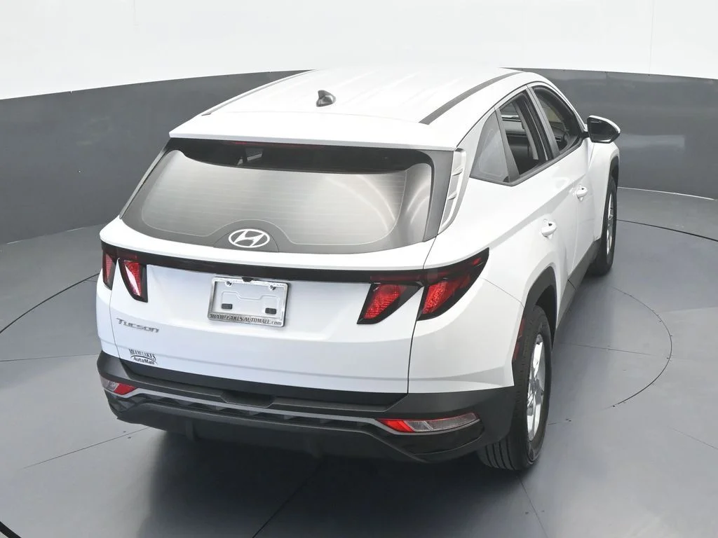 Used 2024 White Pearl Hyundai SE image 43