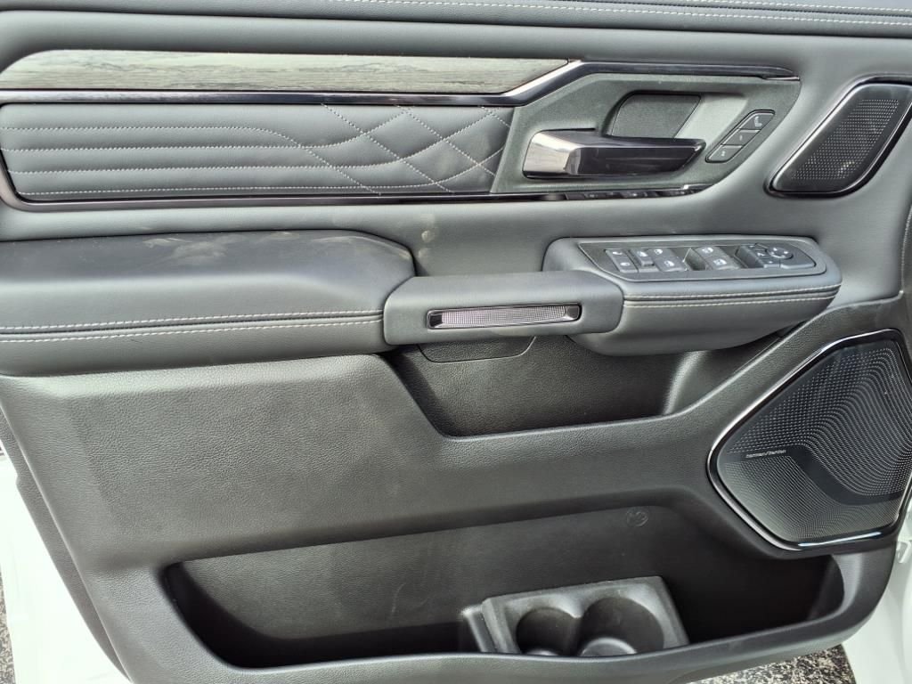 2026 RAM 1500 Limited - Photo 7