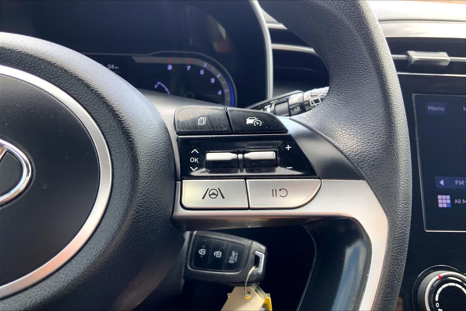 Used 2022 Portofino Gray Hyundai SE image 23