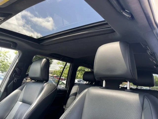 Used 2021 White Lexus 460 Luxury image 33