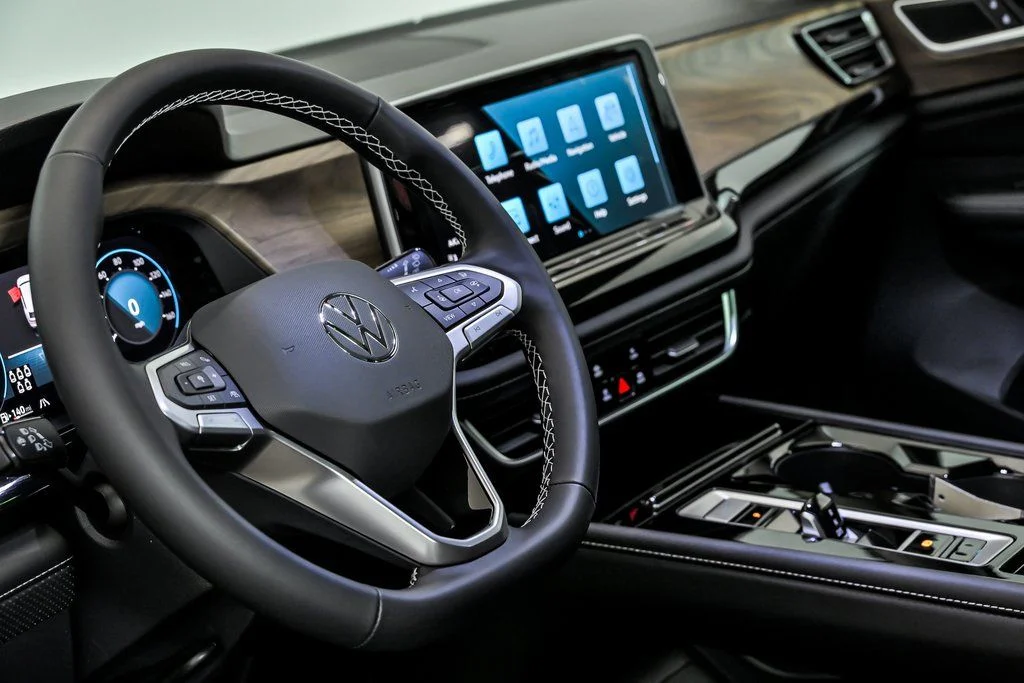 2026 Volkswagen Atlas SE w/Tech - Photo 10