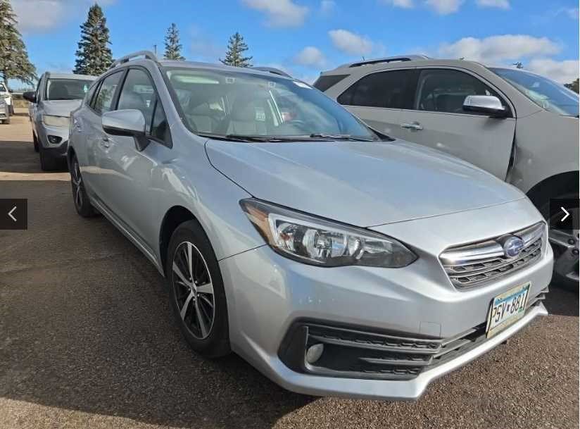 Used 2020 Ice Silver Metallic Subaru Premium image 3