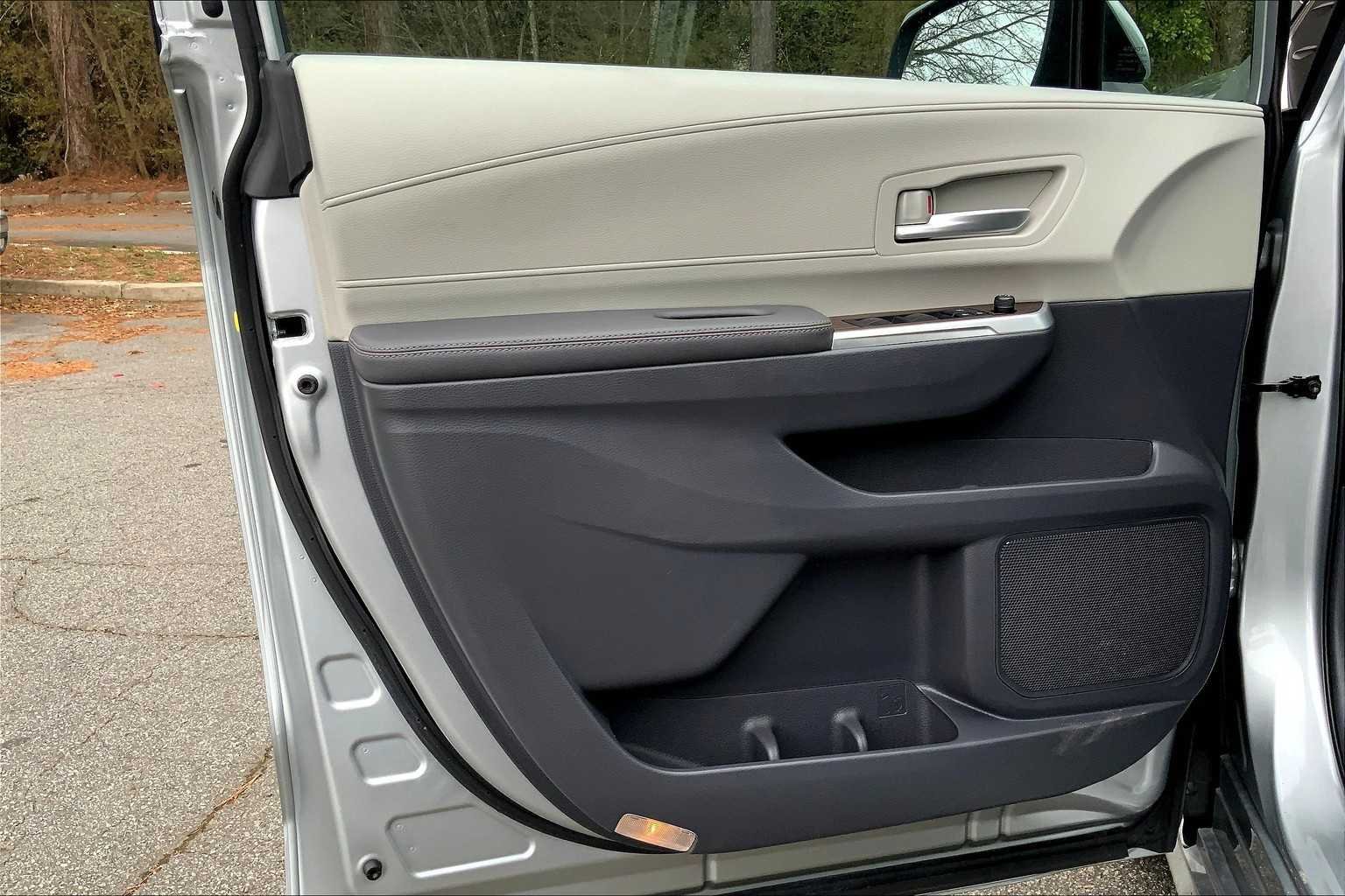 Used 2023 Celestial Silver Metallic Toyota XLE image 21