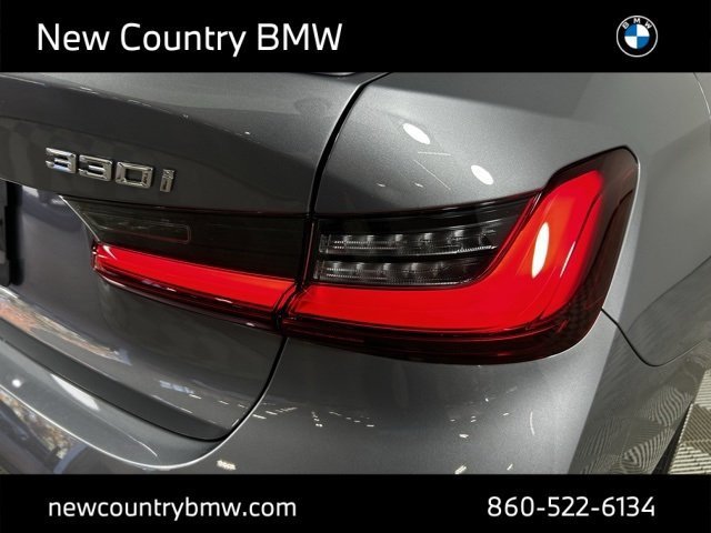 Used 2026 Skyscraper Grey Metallic BMW 330i xDrive image 31