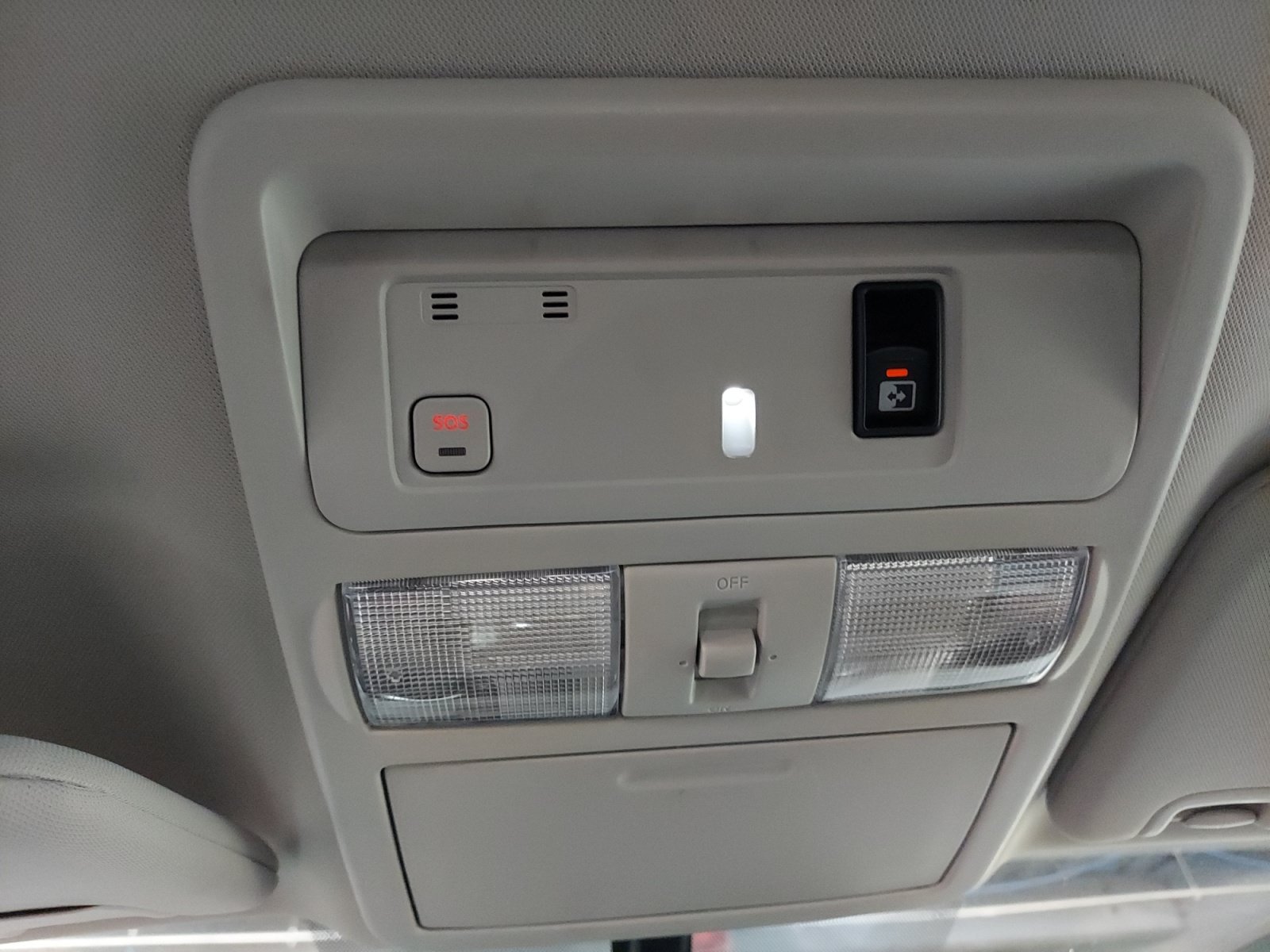 Used 2019 Magnetic Black Metallic Nissan Platinum Reserve image 19