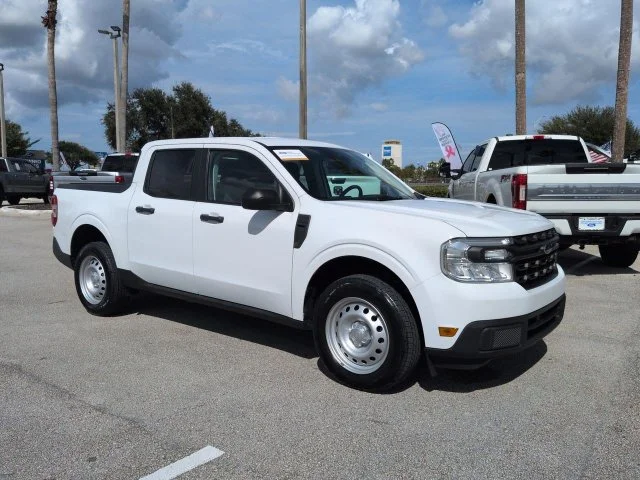 Used 2022 White Ford XL image 2