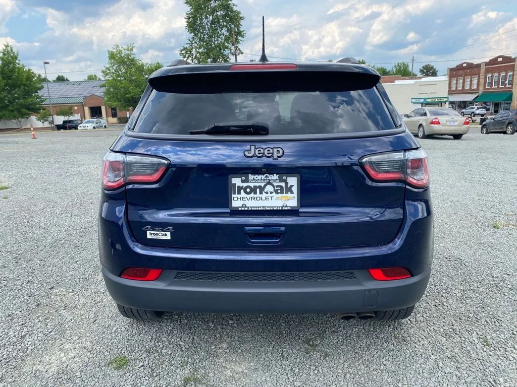 Used 2020 Blue Jeep Limited image 4