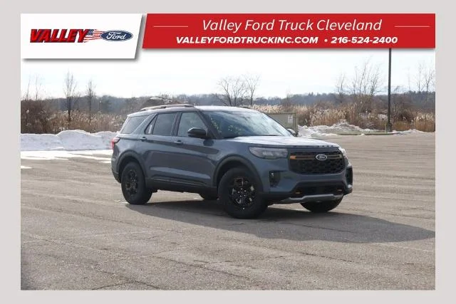 New 2026 Vapor Blue Metallic Ford Tremor® image 60
