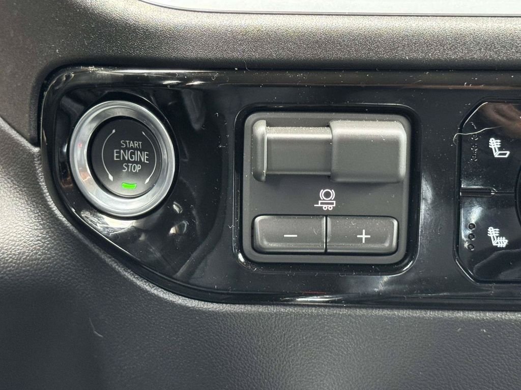 Used 2026 Black Chevrolet LT image 9