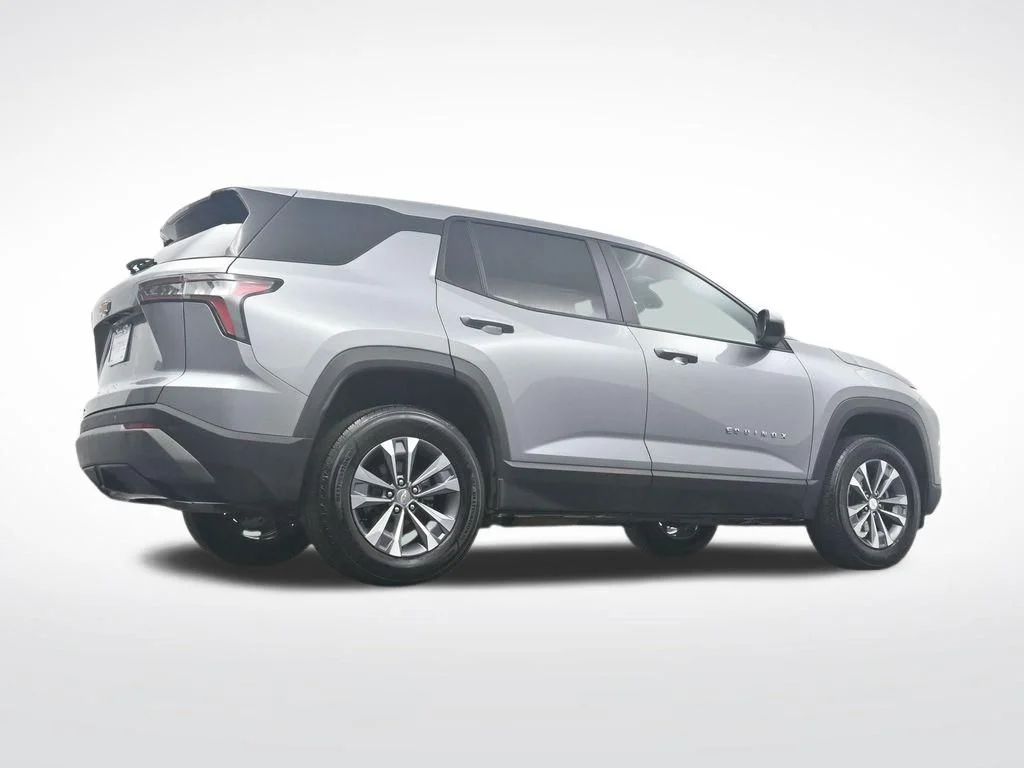 Used 2025 Gray Chevrolet LT image 34
