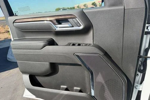 New 2026 Summit White GMC SLE image 17