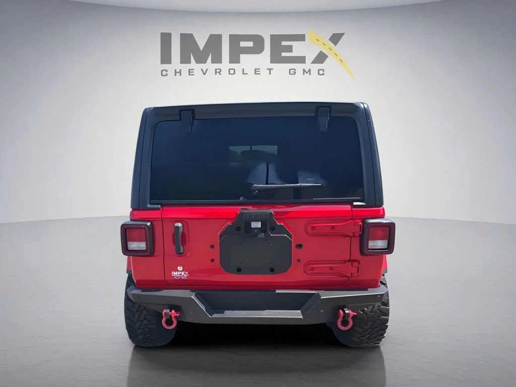 Used 2019  Jeep Sport image 4