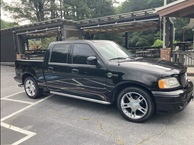 Used 2001 Black Ford Harley-Davidson image 4