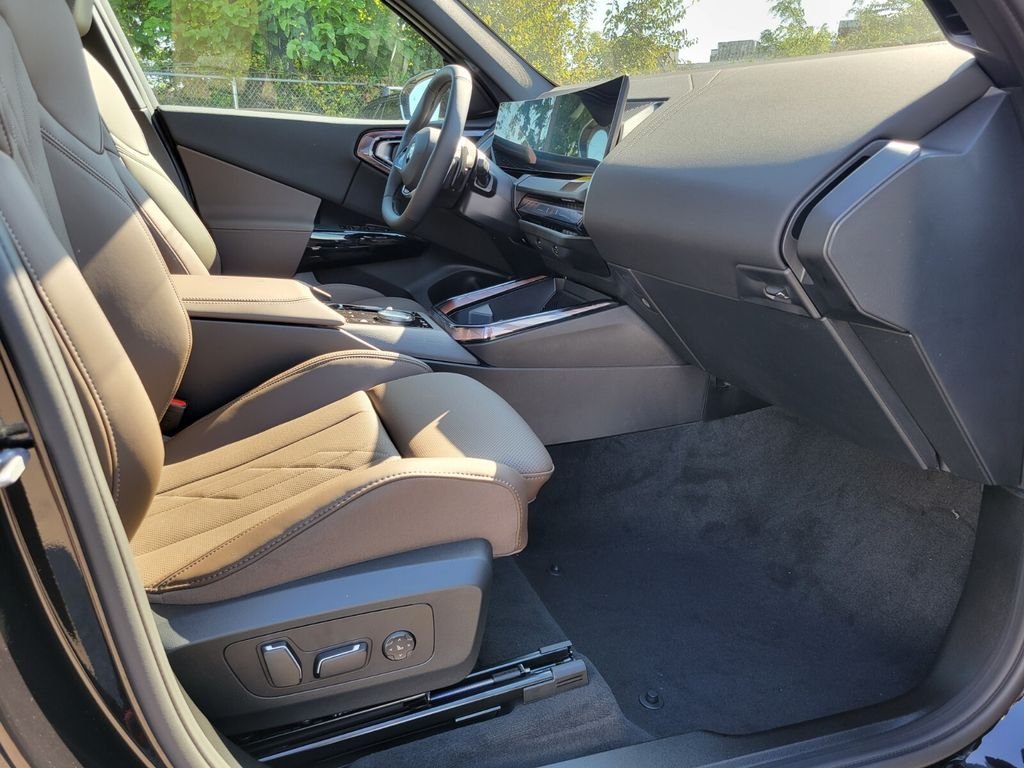 Used 2026 Black BMW 30 xDrive image 12