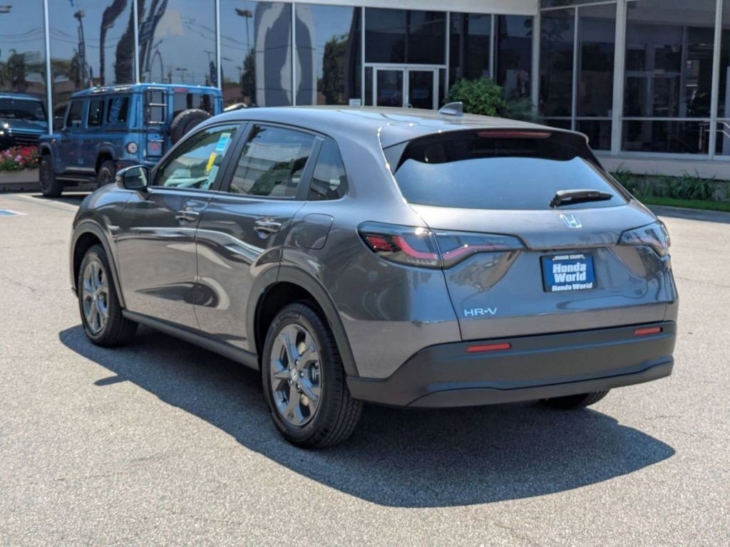 New 2026 Modern Steel Metallic Honda LX image 7