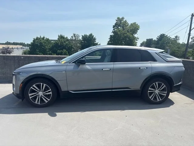 Certified 2024 Cadillac LYRIQ Luxury 2 with VIN 1GYKPRRL1RZ127090 for sale in Bethesda, MD