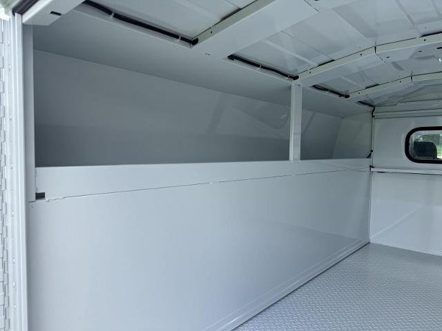 New 2026 Oxford White Ford F-250® XL image 25
