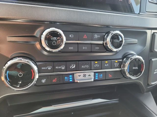 New 2026 Gray Metallic Ford Platinum image 26