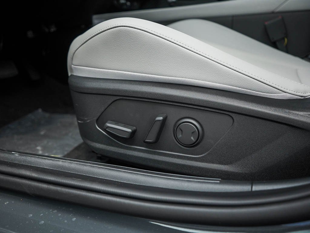 New 2026 Ecotronic Gray Hyundai Limited Sedan FWD image 18