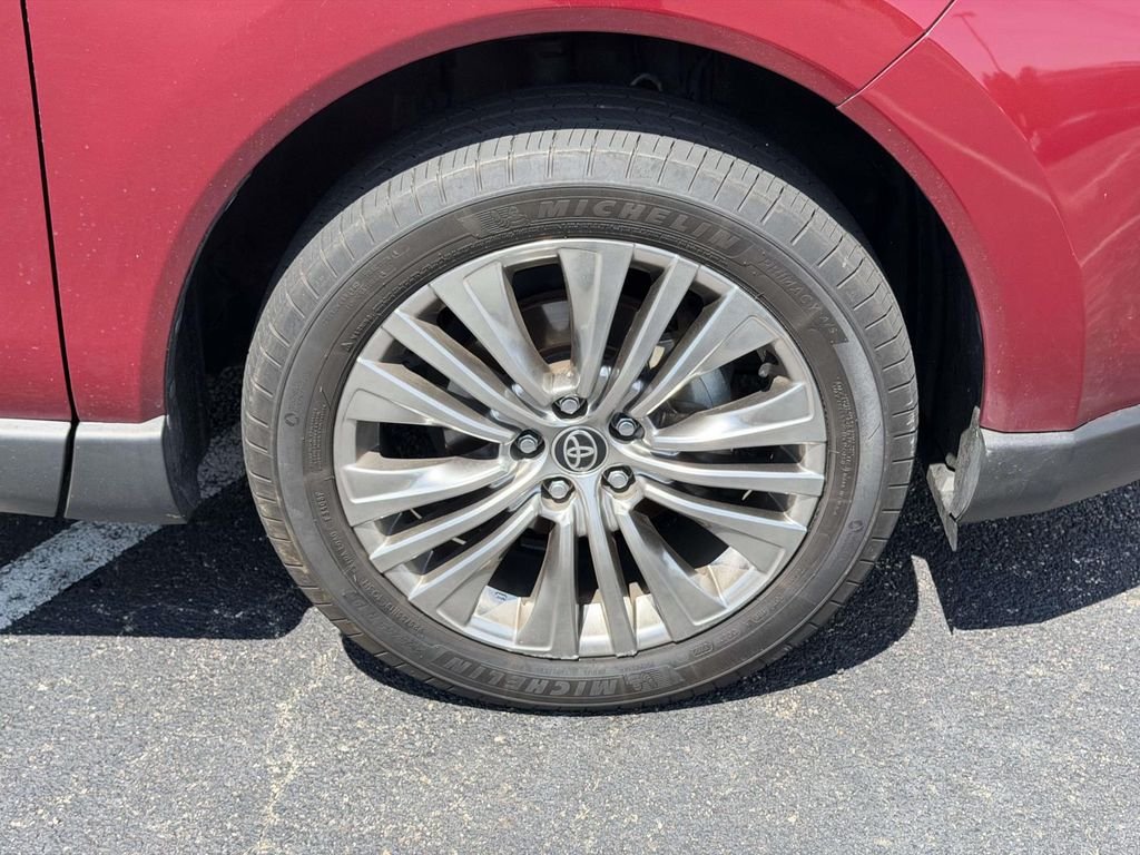 Used 2021 Red Toyota XLE image 25