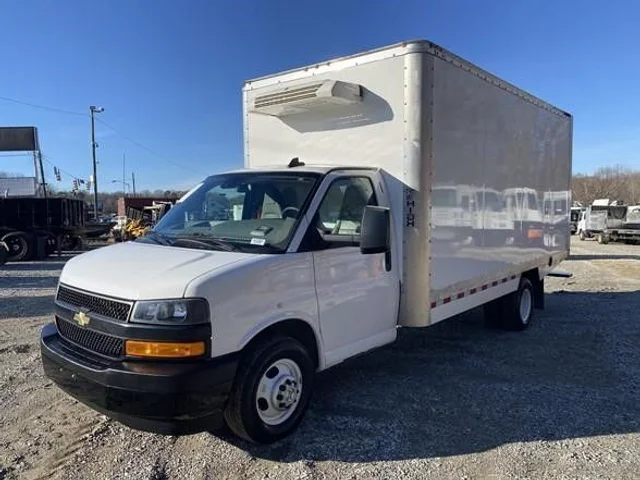 2024 Chevrolet Express 3500 Thermo King 16 Foot Reefer Box Truck