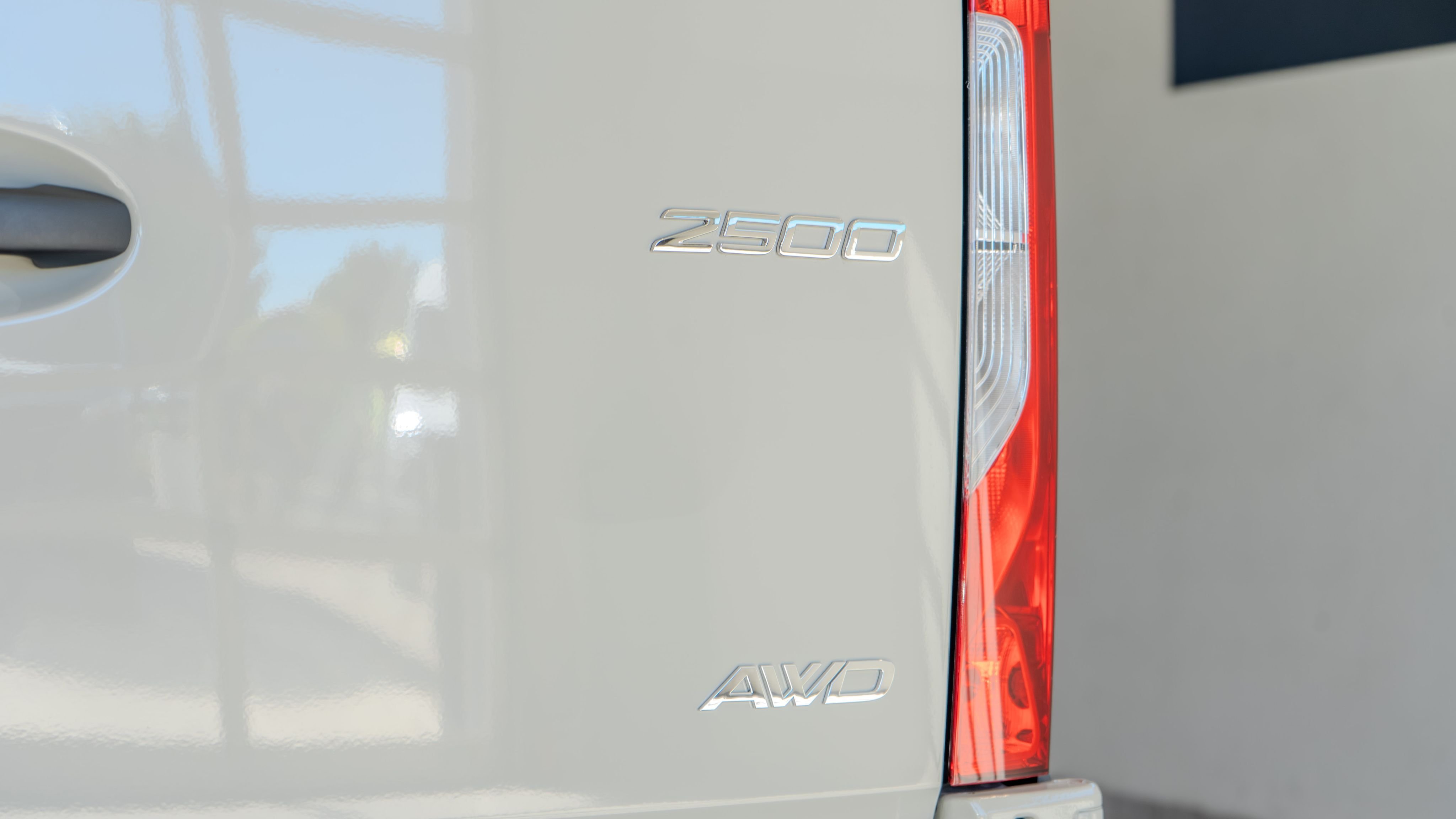 New 2026 Stone Gray Mercedes-Benz Cargo 170 WB image 24
