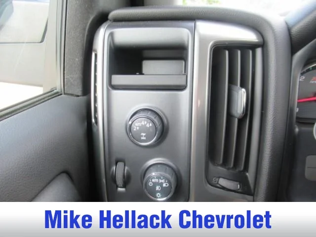 Used 2018 BLACK Chevrolet LT image 14