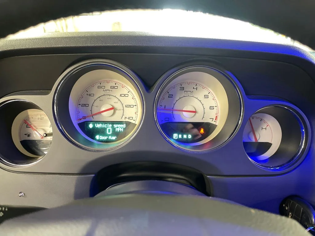 Used 2013 Black Dodge SXT image 21