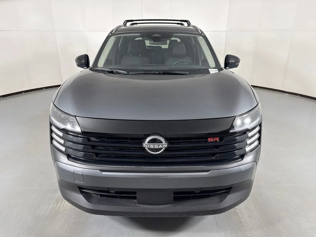 New 2026 Gray Nissan SR image 3