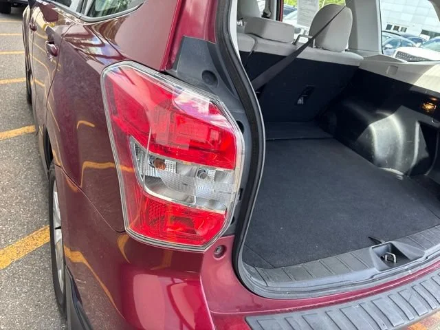 Used 2015 Venetian Red Pearl Subaru 2.5i image 10